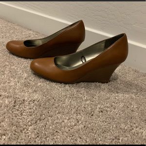 East 5th Women’s Wedge Pumps